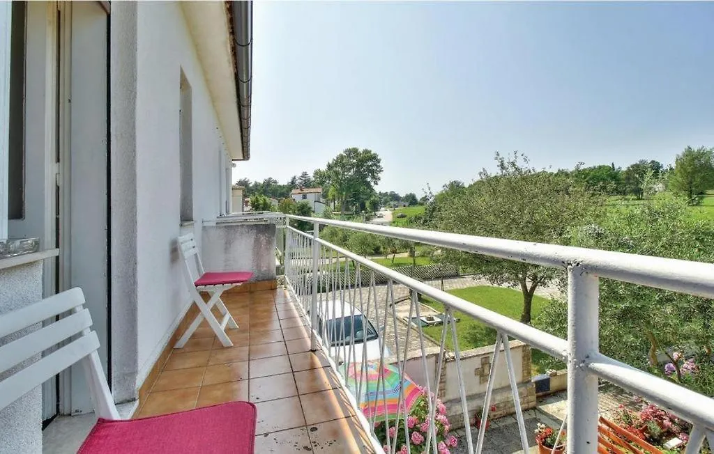 Apartments Sunce Umag 0*,
