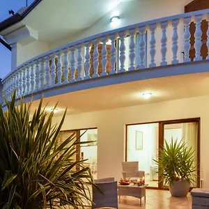  Apartman Rosi